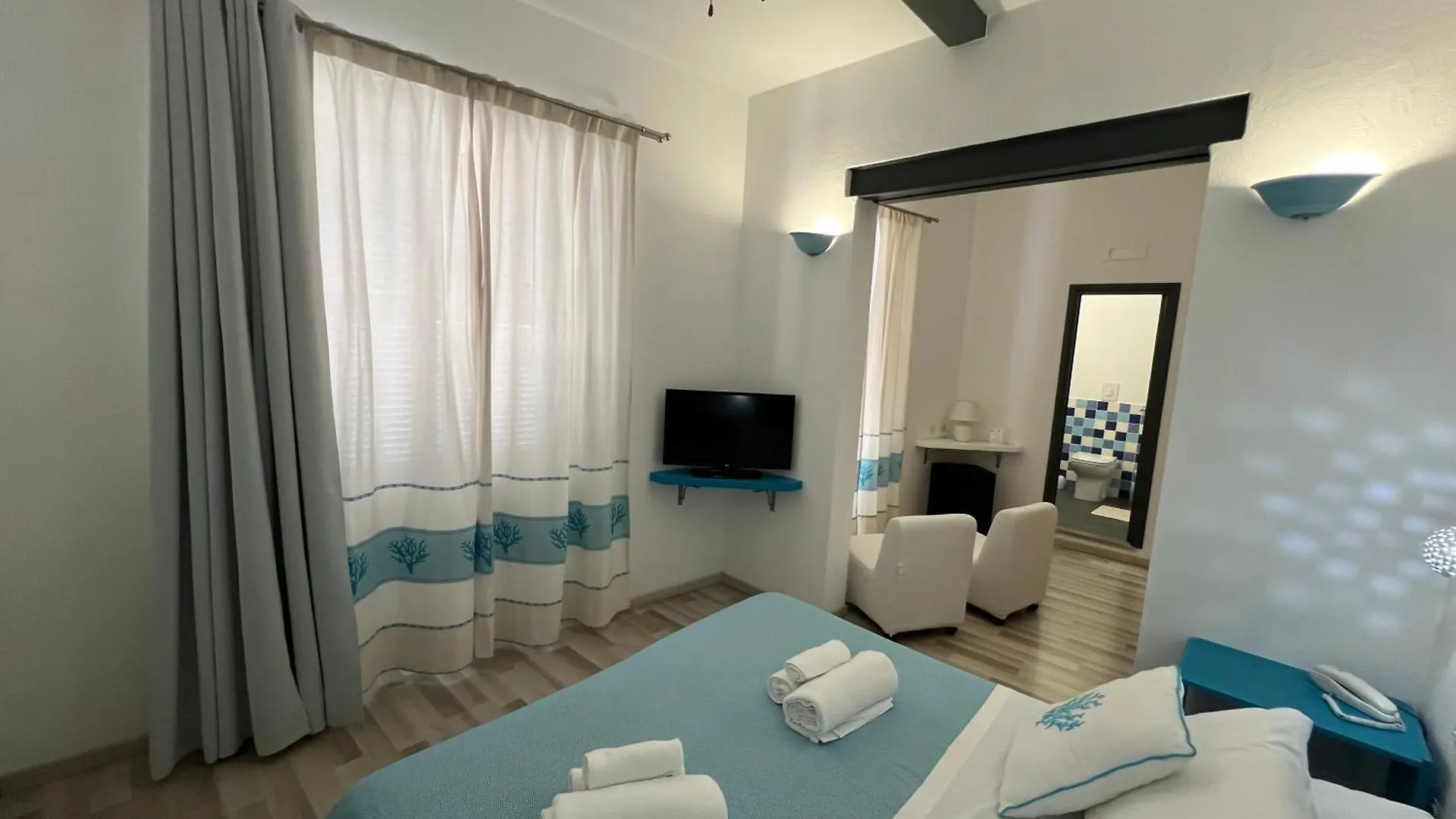 Hotel Da Cecco Santa Teresa Gallura 3*,