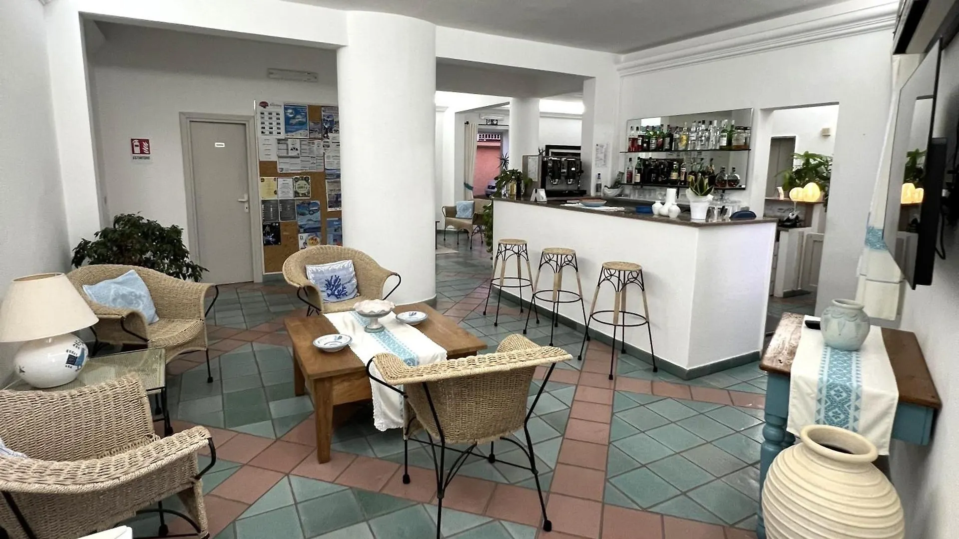 Hotel Da Cecco Santa Teresa di Gallura 3*,