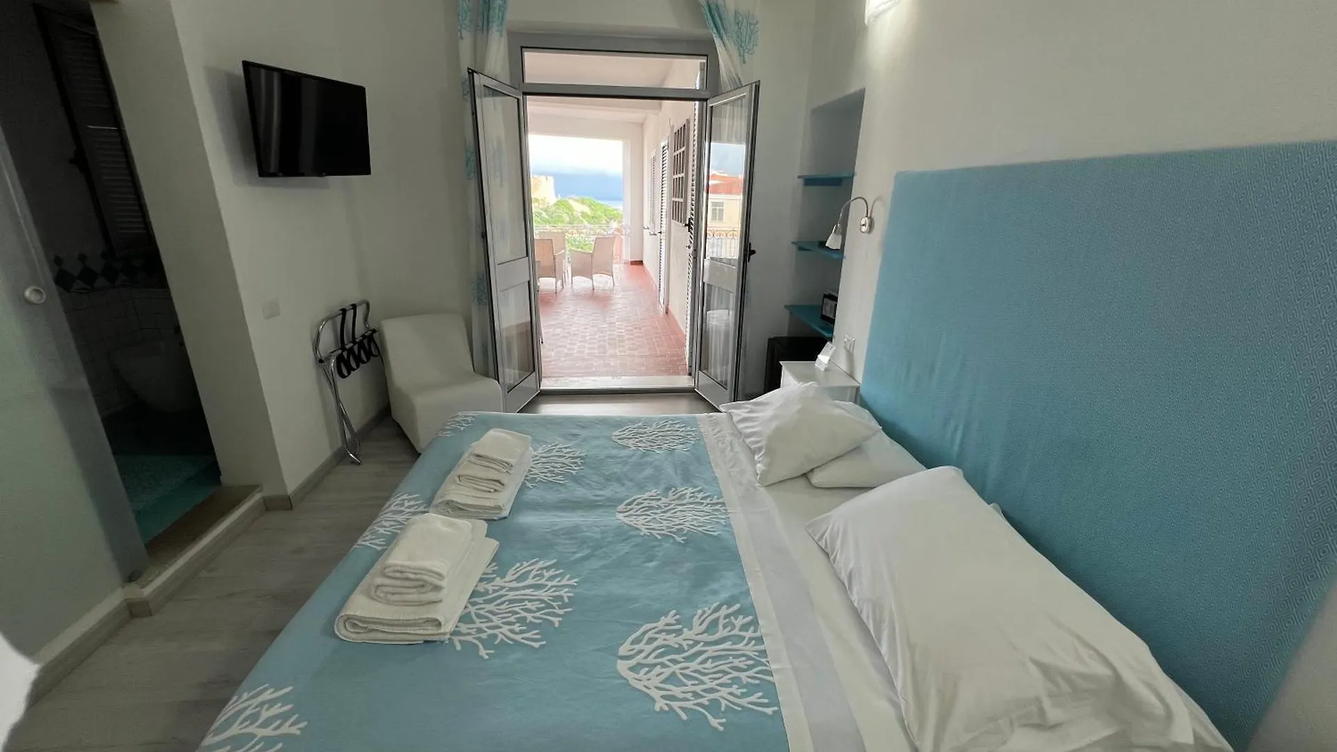 Hotel Da Cecco Santa Teresa di Gallura 3*,  Italia